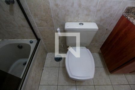 Banheiro de casa para alugar com 1 quarto, 20m² em Vila Zelina, São Paulo