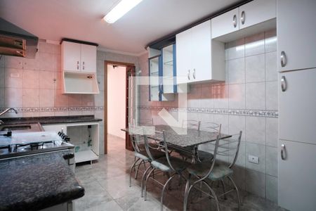 Sala/cozinha de casa à venda com 4 quartos, 215m² em Vila União (zona Leste), São Paulo
