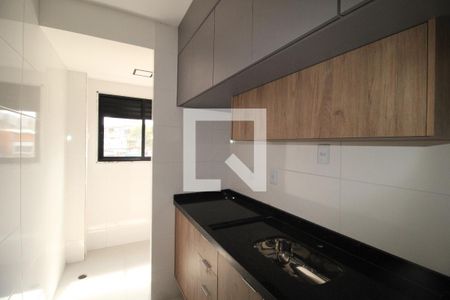 Sala/Cozinha e área de serviço de apartamento à venda com 2 quartos, 47m² em Vila Guilhermina, São Paulo