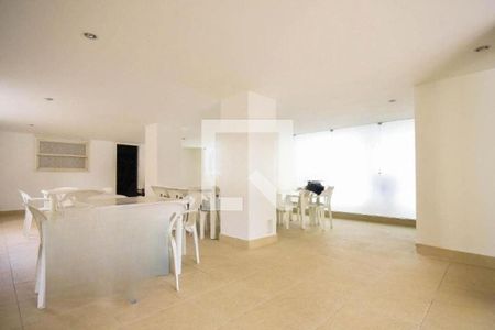 Apartamento à venda com 2 quartos, 75m² em Vila Ipojuca, São Paulo