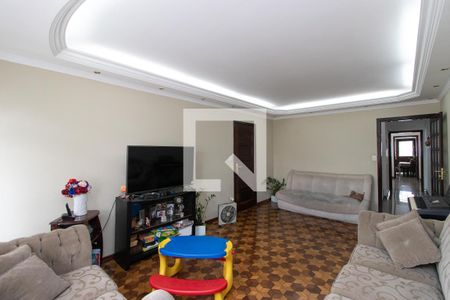 Casa à venda com 198m², 3 quartos e 3 vagasSala