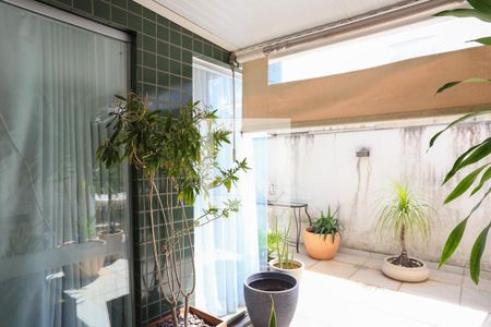 Varanda gourmet de apartamento à venda com 3 quartos, 207m² em Santo Antônio, Belo Horizonte