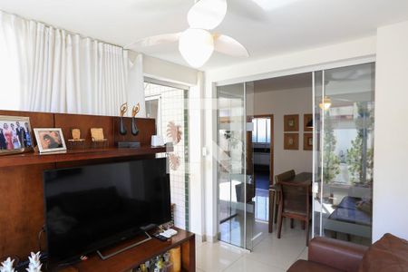 Sala de apartamento à venda com 3 quartos, 207m² em Santo Antônio, Belo Horizonte