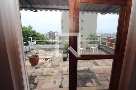 Vista da Sala 2 de casa à venda com 3 quartos, 220m² em Medianeira, Porto Alegre