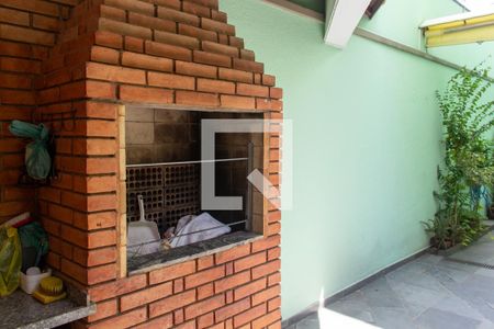 Área externa de casa à venda com 4 quartos, 200m² em Vila Romano, São Paulo