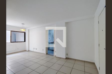 Apartamento à venda com 74m², 3 quartos e 1 vagaSala