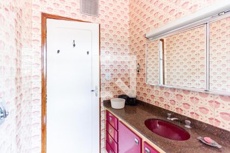 Casa à venda com 160m², 3 quartos e 1 vaga Casa à venda com 160m², 3 quartos e 1 vagaBanheiro