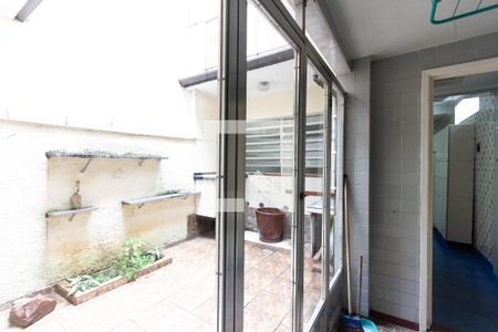 Casa à venda com 160m², 3 quartos e 1 vaga Casa à venda com 160m², 3 quartos e 1 vagaDetalhe da área de serviço