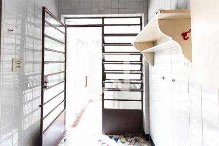 Casa à venda com 160m², 3 quartos e 1 vaga Casa à venda com 160m², 3 quartos e 1 vagaDetalhe da área de serviço