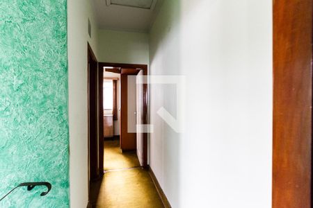 Casa à venda com 160m², 3 quartos e 1 vaga Casa à venda com 160m², 3 quartos e 1 vagaCorredor