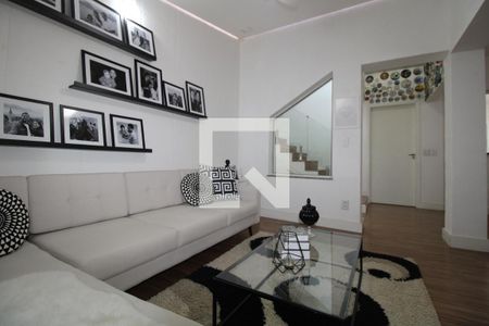 Sala 1 de casa à venda com 3 quartos, 341m² em Parque São Quirino, Campinas