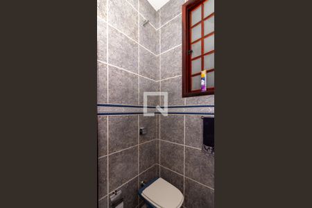 Lavabo de casa para alugar com 4 quartos, 160m² em Irajá, Rio de Janeiro