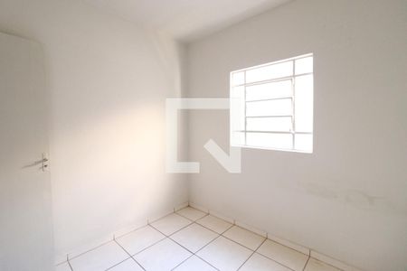 Quarto 1 de casa para alugar com 1 quarto, 50m² em Martins, Uberlândia