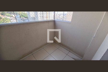 Sacada de apartamento à venda com 2 quartos, 52m² em Jaguaribe, Osasco