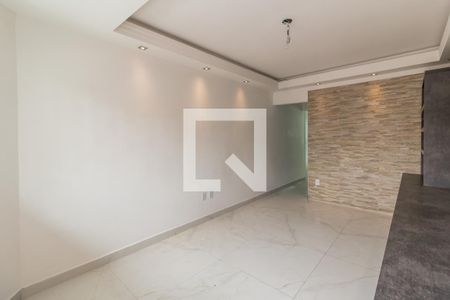 Sala de casa à venda com 2 quartos, 100m² em Jardim Três Marias, São Paulo