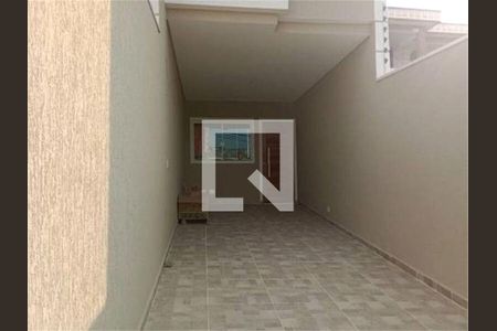 Casa à venda com 3 quartos, 100m² em Vila Carbone, São Paulo