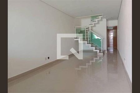 Casa à venda com 3 quartos, 100m² em Vila Carbone, São Paulo
