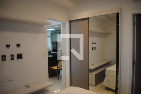 Quarto 1 de apartamento para alugar com 2 quartos, 68m² em Caminho das Árvores, Salvador