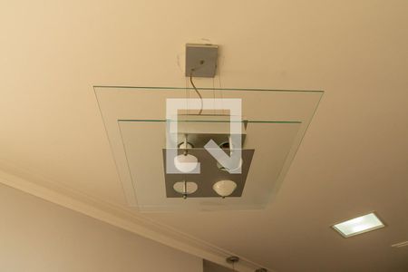 Detalhe Sala 1-Lustre de apartamento para alugar com 2 quartos, 150m² em Vila Omar, Americana