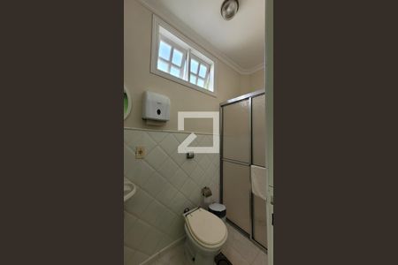 Casa à venda com 265m², 3 quartos e 5 vagas Casa à venda com 265m², 3 quartos e 5 vagasBanheiro de serviço