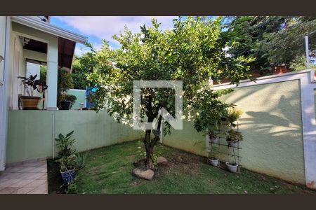 Casa à venda com 265m², 3 quartos e 5 vagas Casa à venda com 265m², 3 quartos e 5 vagasJardim