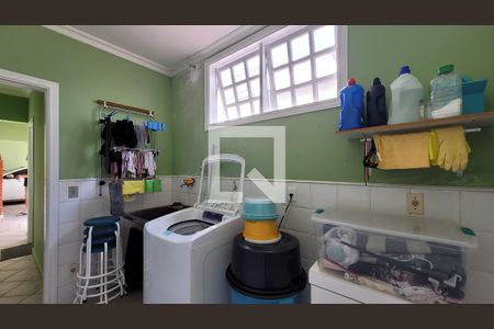 Casa à venda com 265m², 3 quartos e 5 vagas Casa à venda com 265m², 3 quartos e 5 vagasÁrea de Serviço