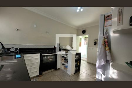 Casa à venda com 265m², 3 quartos e 5 vagas Casa à venda com 265m², 3 quartos e 5 vagasCozinha