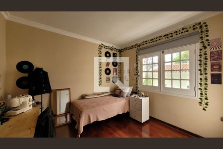 Casa à venda com 265m², 3 quartos e 5 vagas Casa à venda com 265m², 3 quartos e 5 vagasQuarto 2