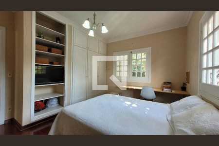 Casa à venda com 265m², 3 quartos e 5 vagas Casa à venda com 265m², 3 quartos e 5 vagasQuarto 1