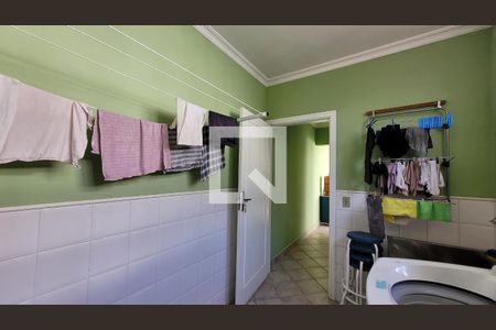 Casa à venda com 265m², 3 quartos e 5 vagas Casa à venda com 265m², 3 quartos e 5 vagasÁrea de Serviço