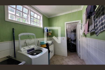 Casa à venda com 265m², 3 quartos e 5 vagas Casa à venda com 265m², 3 quartos e 5 vagasÁrea de Serviço