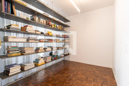 Escritório de apartamento para alugar com 2 quartos, 110m² em Centro, Curitiba