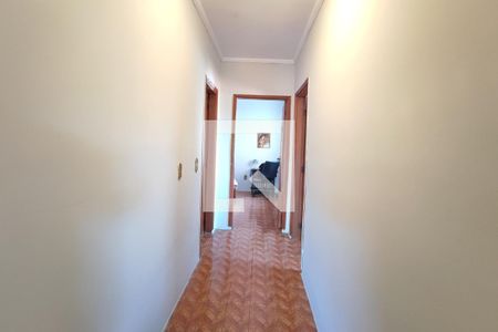 Corredor Quartos de casa à venda com 4 quartos, 240m² em Vila Orozimbo Maia, Campinas