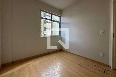 Quarto 1 de apartamento à venda com 2 quartos, 55m² em João Pinheiro, Belo Horizonte