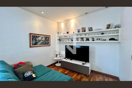 Sala  de apartamento à venda com 3 quartos, 85m² em Havaí, Belo Horizonte