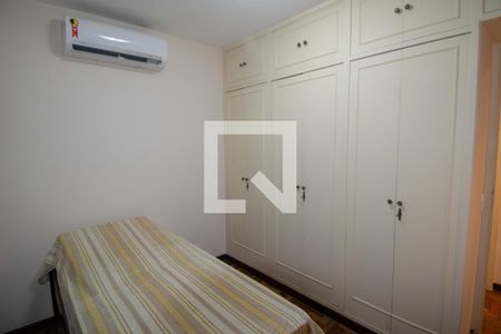 Quarto 1 de apartamento à venda com 2 quartos, 80m² em Ipanema, Rio de Janeiro
