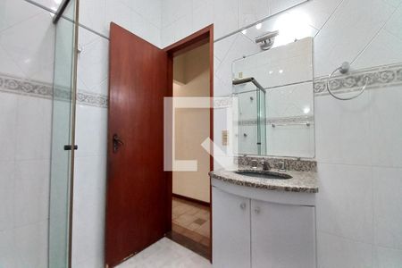 Banheiro de casa à venda com 3 quartos, 110m² em Vila Nova, Campinas
