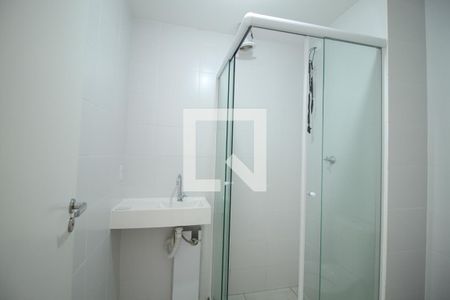 Banheiro de kitnet/studio para alugar com 1 quarto, 27m² em Mooca, São Paulo