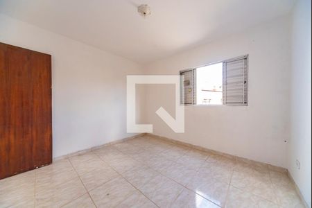 Quarto 2 de casa para alugar com 2 quartos, 49m² em Jardim Santo André, Santo André