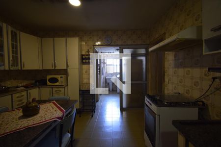 Cozinha de apartamento à venda com 3 quartos, 103m² em Água Branca, São Paulo