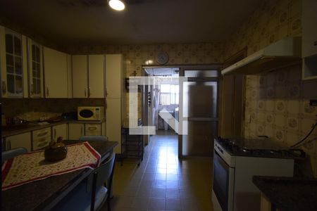 Cozinha de apartamento à venda com 3 quartos, 103m² em Água Branca, São Paulo