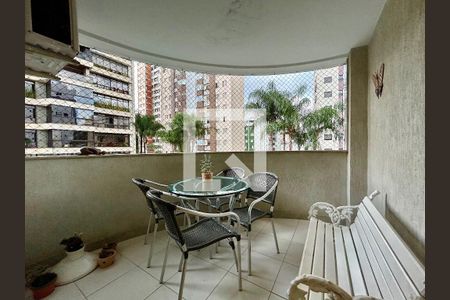 Varanda Sala de apartamento à venda com 3 quartos, 110m² em Santo Antônio, Belo Horizonte