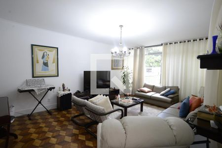 Sala de casa à venda com 3 quartos, 215m² em Cambuci, São Paulo