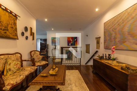 Sala de casa à venda com 3 quartos, 442m² em Alto de Pinheiros, São Paulo