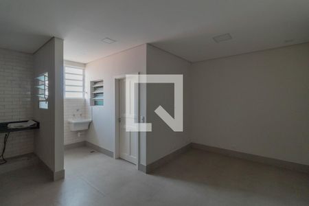 Sala da Casa 1 de casa à venda com 2 quartos, 100m² em Parque São Jorge, São Paulo