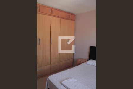 Quarto 1 - Armários de apartamento à venda com 2 quartos, 63m² em Partenon, Porto Alegre