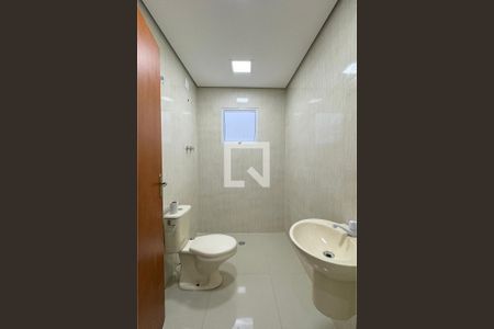 Lavabo de casa à venda com 4 quartos, 200m² em Jardim Tupanci, Barueri