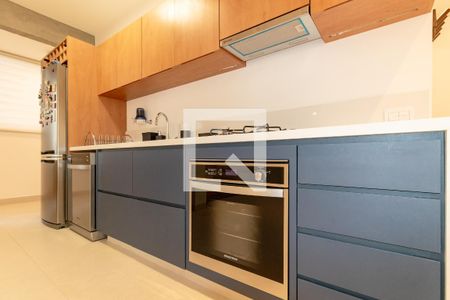 Cozinha de apartamento à venda com 2 quartos, 84m² em Itaim Bibi, São Paulo