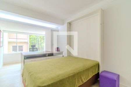 Casa de condomínio à venda com 364m², 4 quartos e 2 vagas Casa de condomínio à venda com 364m², 4 quartos e 2 vagasQuarto 3