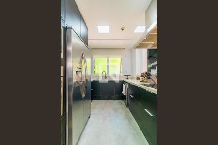 Casa de condomínio à venda com 364m², 4 quartos e 2 vagas Casa de condomínio à venda com 364m², 4 quartos e 2 vagasCozinha